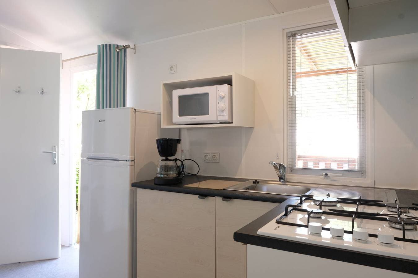 Foto 7 von 42: Bella Sardinia Mobilehome Happy Premium für 7 Personen