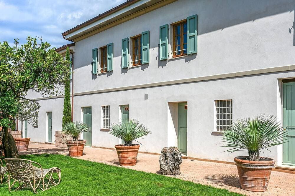 Foto 7 von 30: Beautiful home in Strettoia