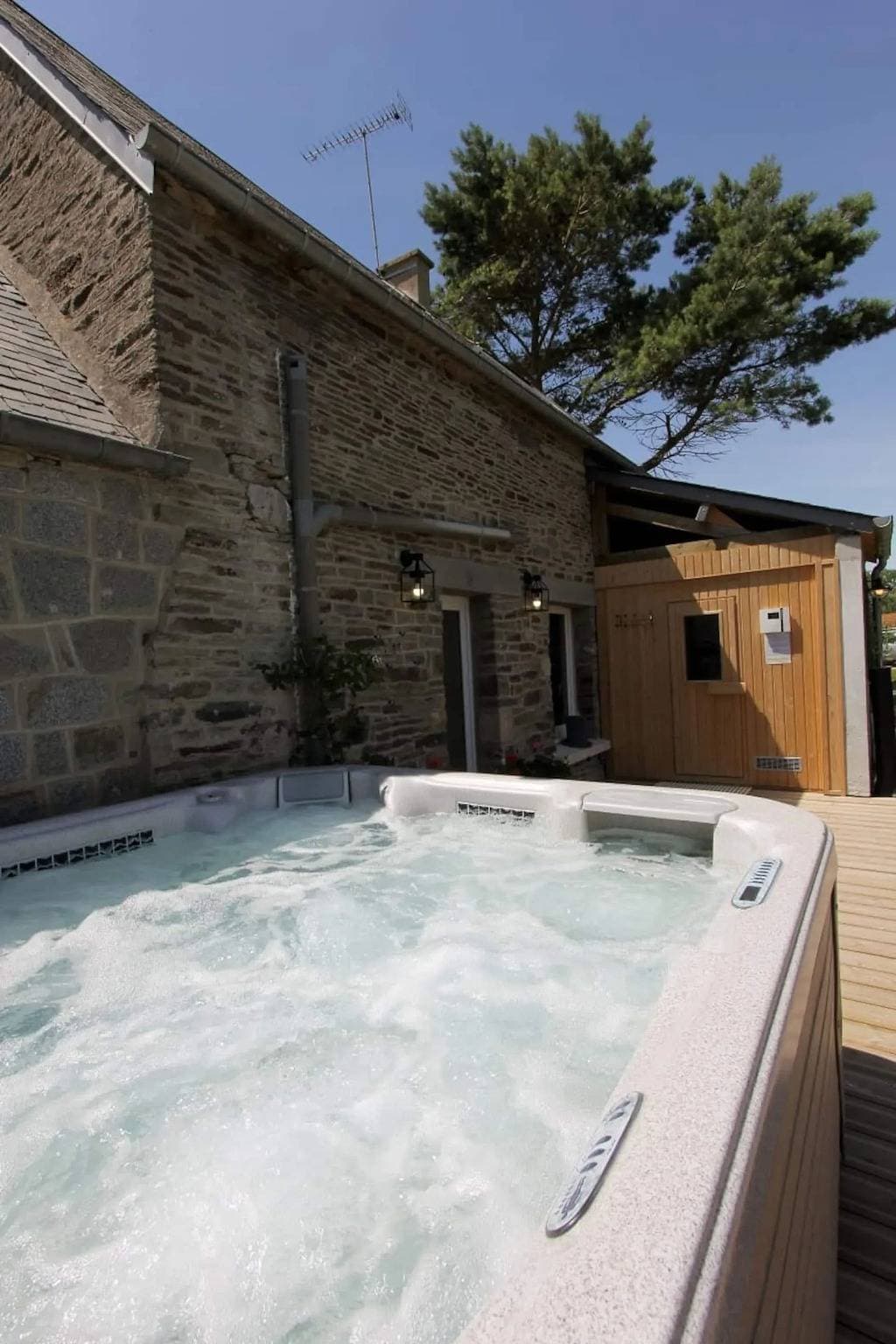 Foto 12 von 70: Maison confortable à Pontorson, 110 m², spa