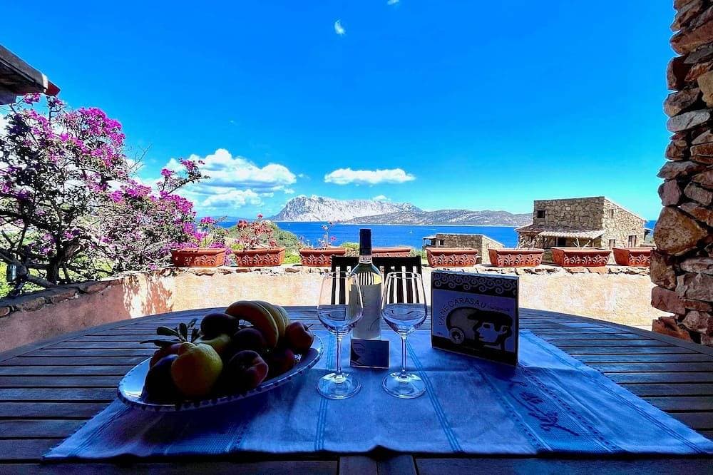 Foto 12 von 23: Punta Est - Perla Two-Bedroom Apartment with Terrace and Ocean View