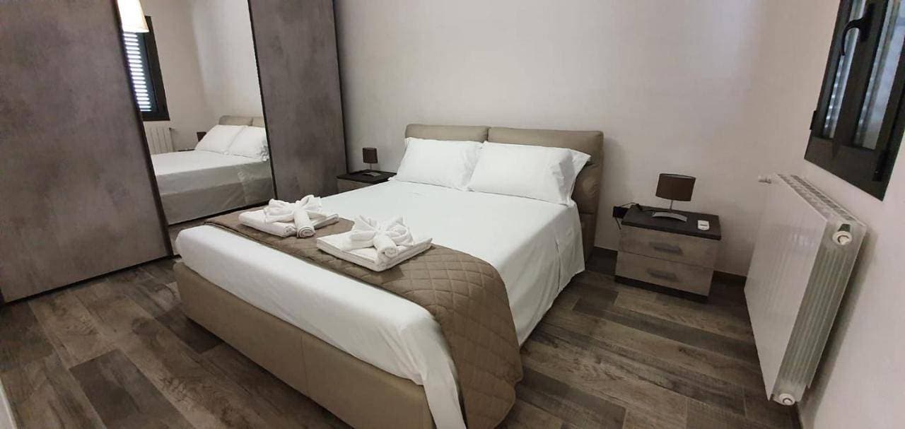 Foto 8 von 8: Double Room with Private Bathroom