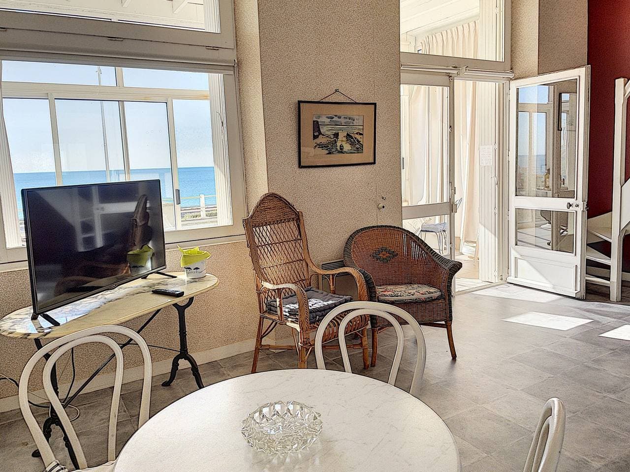 Foto 9 von 22: Charmantes Maisonette am Meer mit Veranda