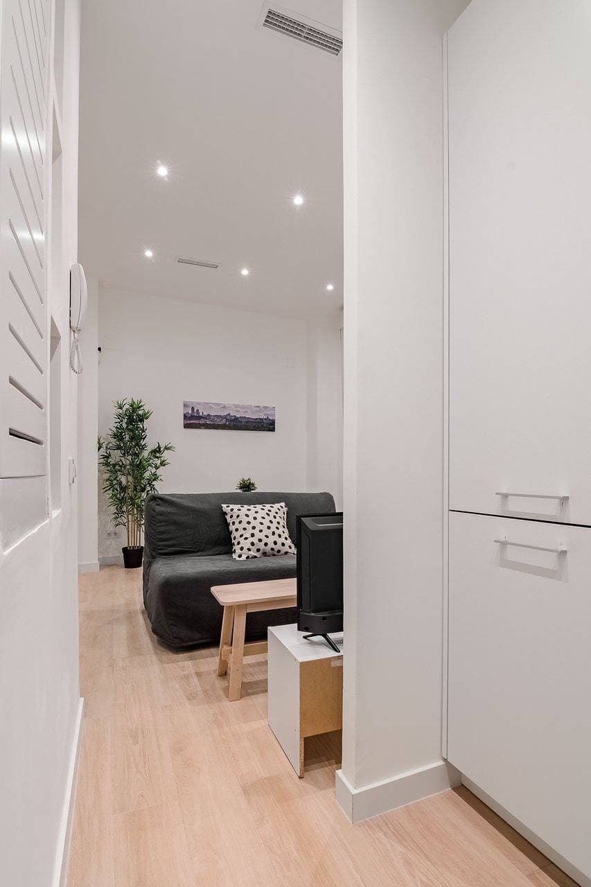 Foto 4 von 16: GuestReady - Flat near Palacio Real