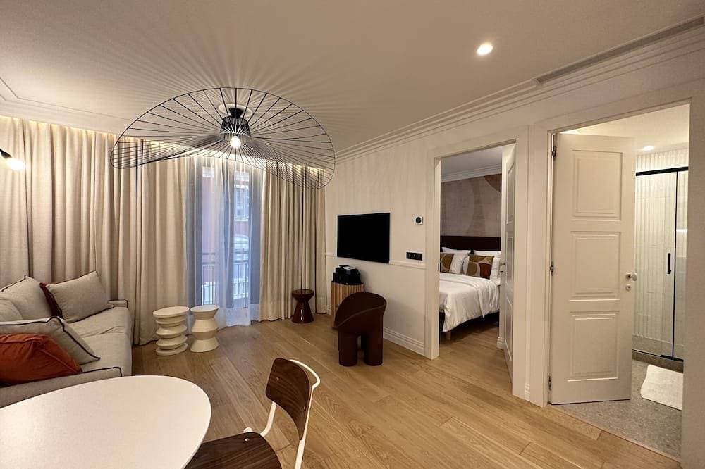 Foto 7 von 10: Opera Promenade 2 – Renovated • 1 min to Beach • Air Conditioning