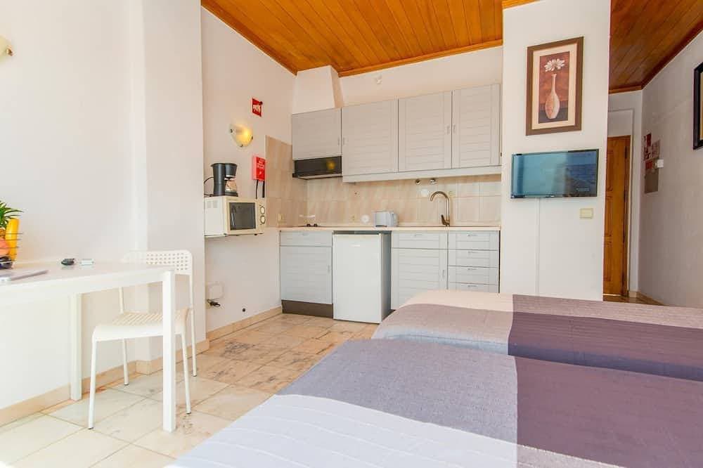 Foto 4 von 30: Studio Apartment with Sea View