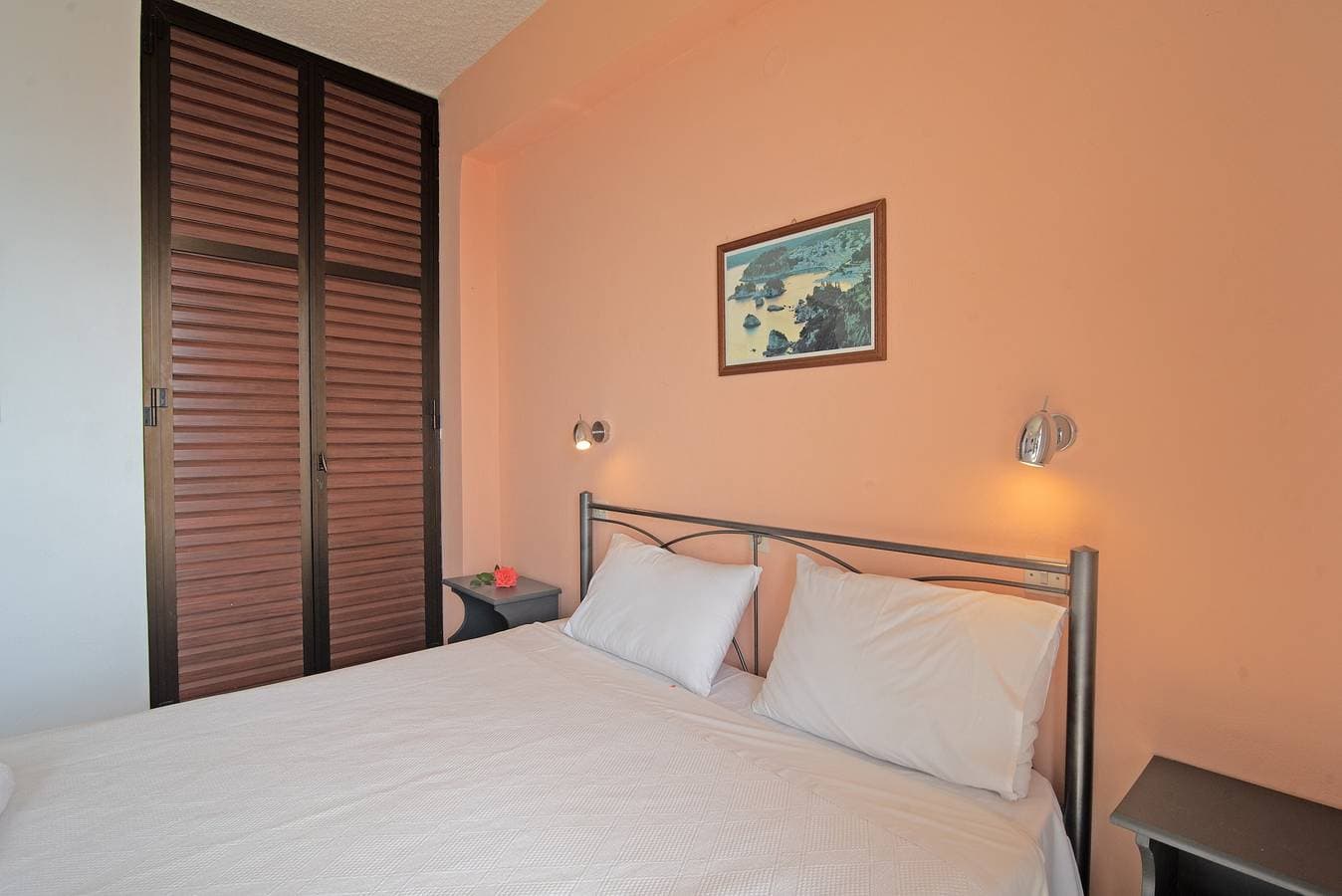 Foto 13 von 23: Apartment 'Andromaches' mit Meerblick & Gemeinschaftspool