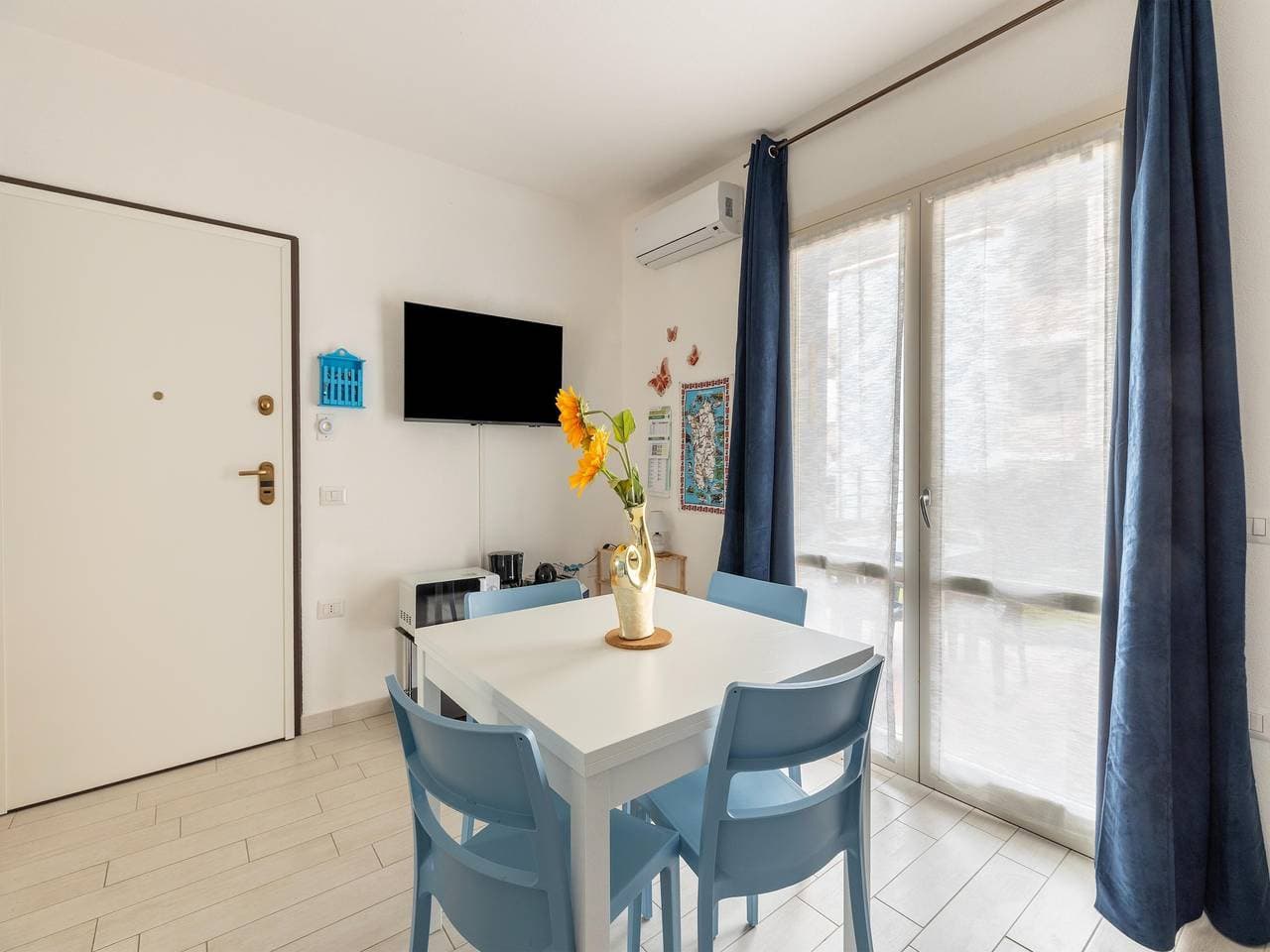 Foto 5 von 38: Privater Swimmingpool und privater Garten