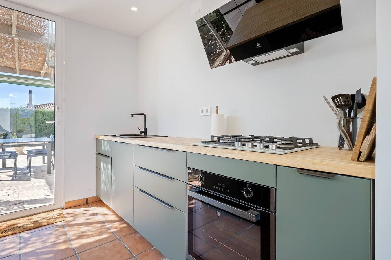 Foto 10 von 32: Ferienhaus 'Villa Tivissa Avec Piscine' mit Meerblick, Wi-Fi und Klimaanlage