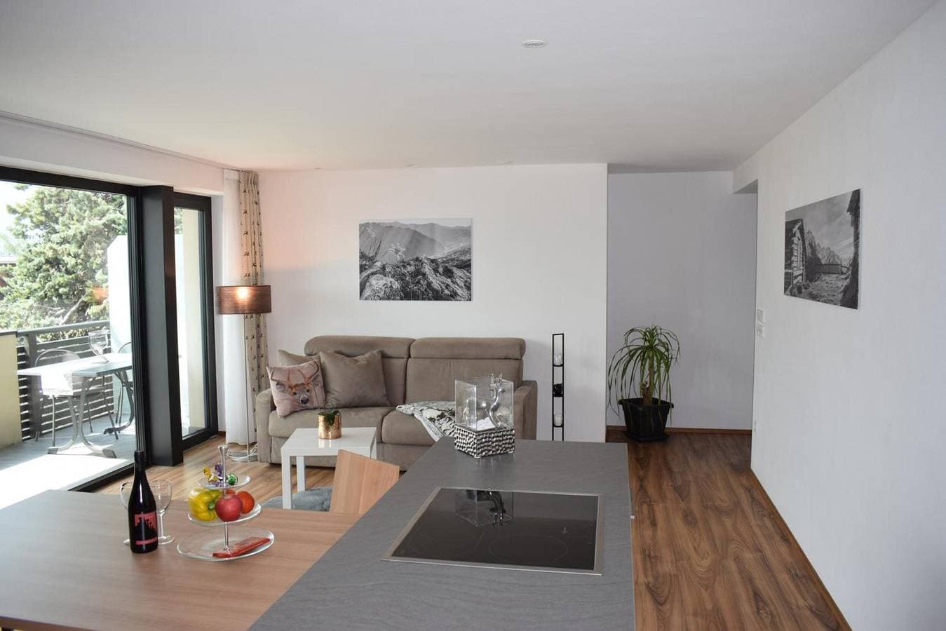 Foto 7 von 17: Apartment „Residence Ladurn Stein“ mit Bergblick, privater Terrasse und WLAN