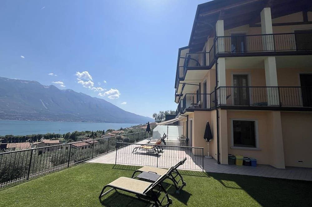 „Villa Imelda“ geräumige, helle Apartments, Patio oder Balkon, Seeblick 1