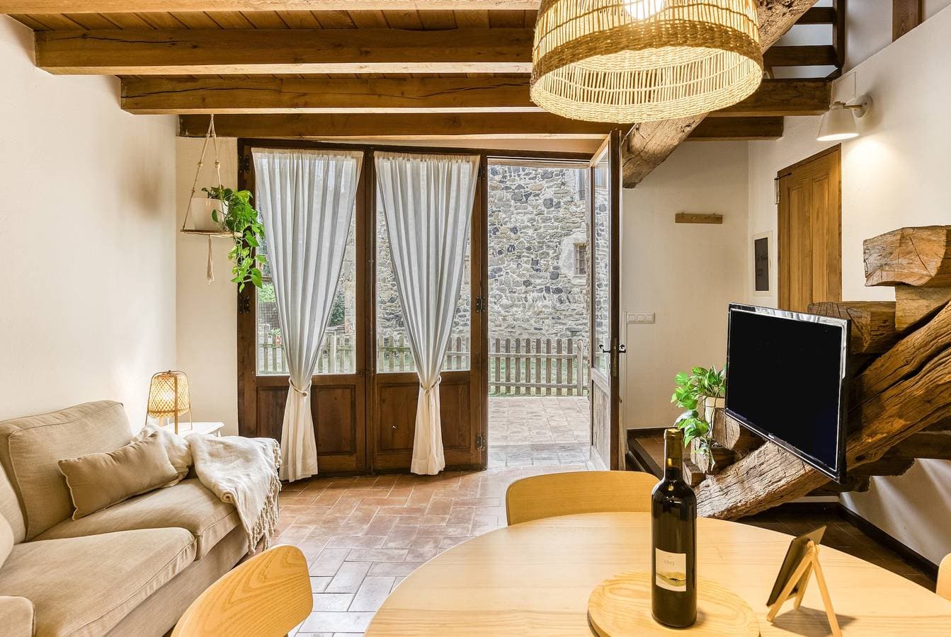 Foto 4 von 28: Ferienhaus 'El Niu' mit Bergblick, Wi-Fi und Klimaanlage