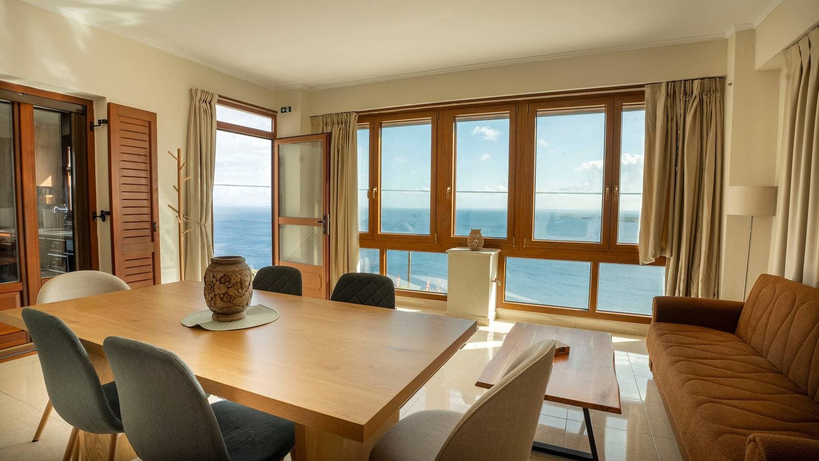 Foto 5 von 38: Villa 'Vignetta Mare: 2-Zimmer-Refugium mit Meerblick, WLAN & Klimaanlage