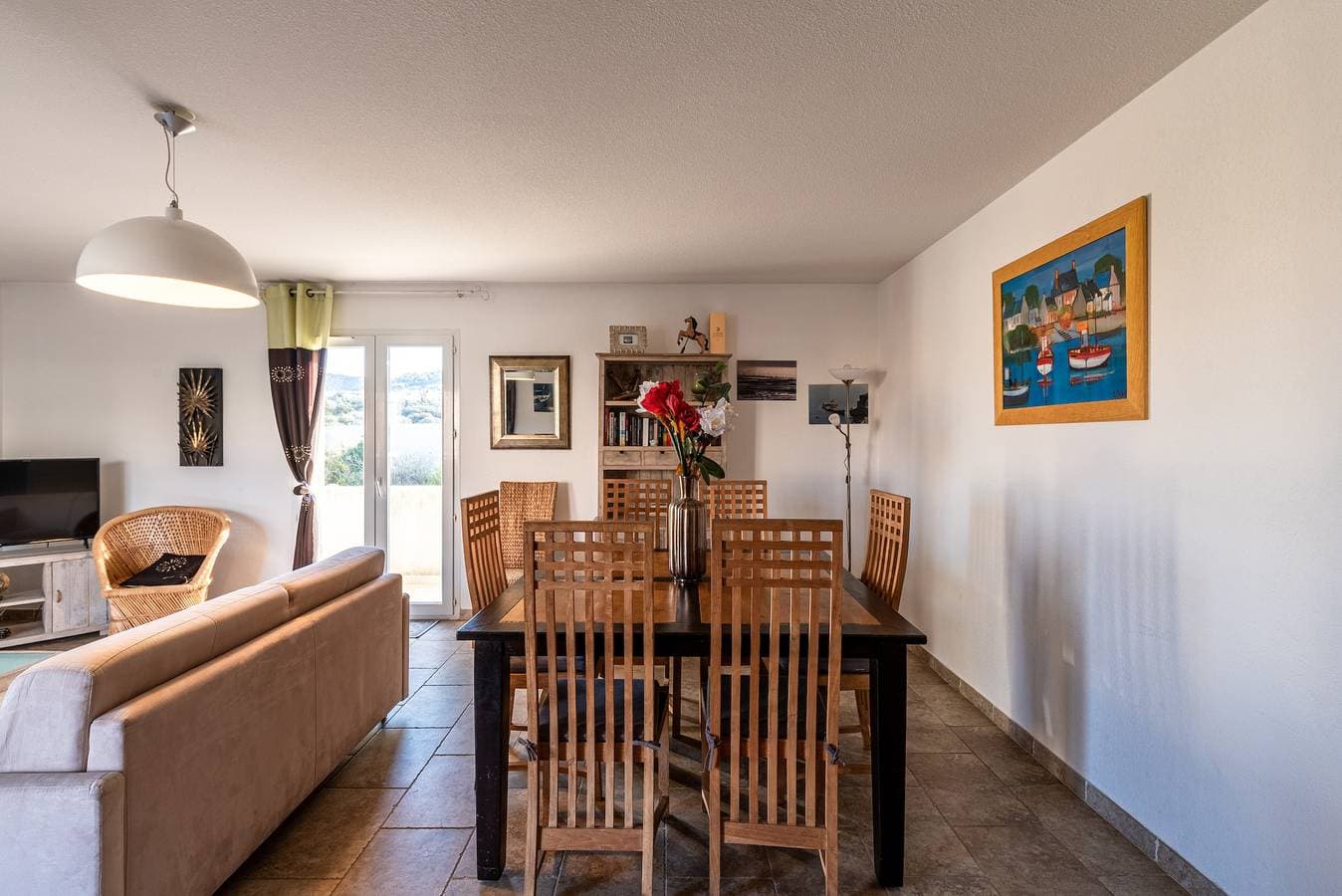 Foto 12 von 20: Ferienwohnung für 6 Personen mit Terrasse