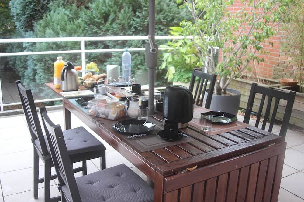 Serene 1-bedroom bed & breakfast in charming Antwerp 1