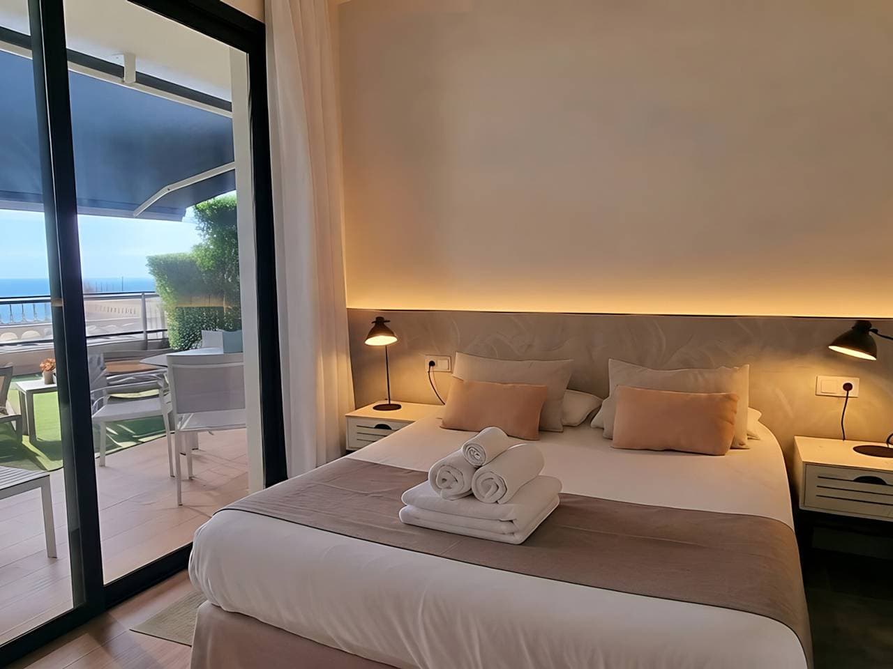 Foto 6 von 31: Haus mit privater Terrasse und beheiztem Pool