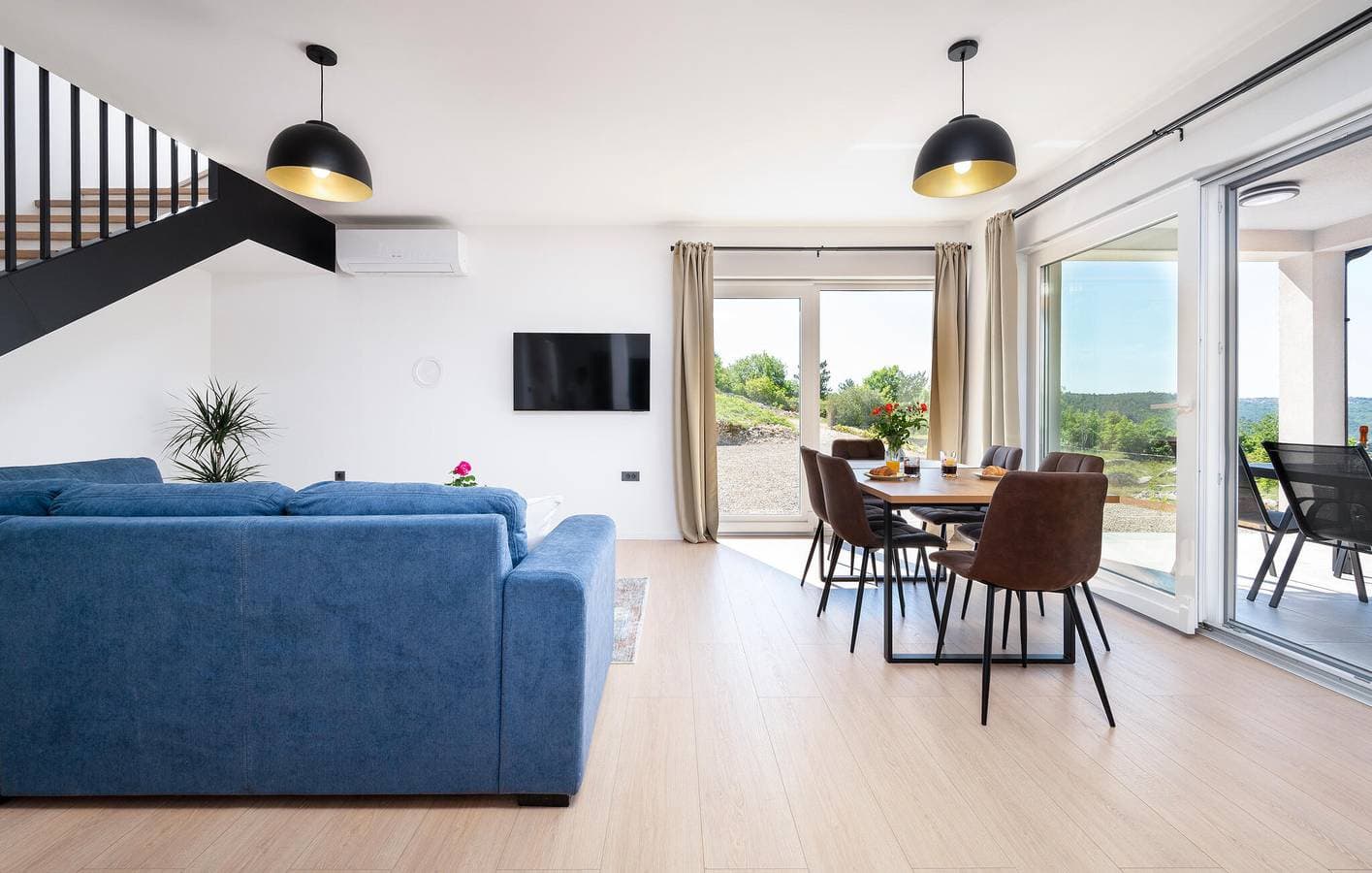 Foto 4 von 41: Gemütliche 2-Zimmer-Wohnung mit Terrasse, WLAN und Parkplatz in Küstennähe