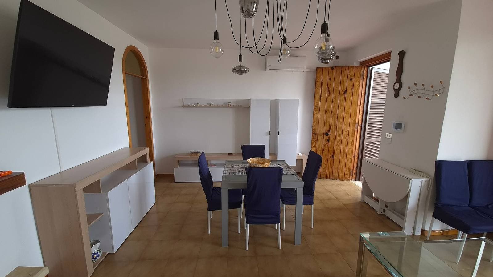 Foto 12 von 38: Villa „Vacanze Serene“ mit Meerblick, WLAN und Klimaanlage