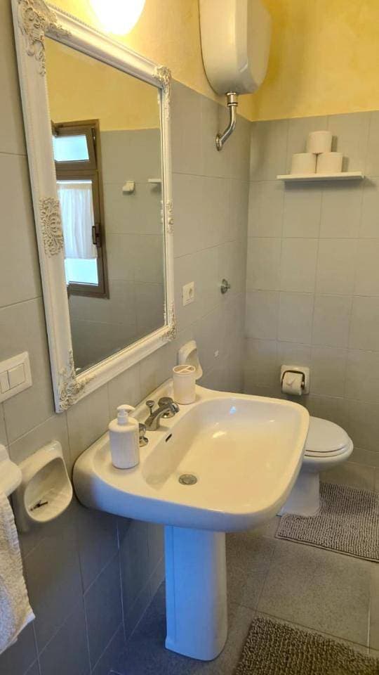 Foto 10 von 36: Three-Bedroom House
