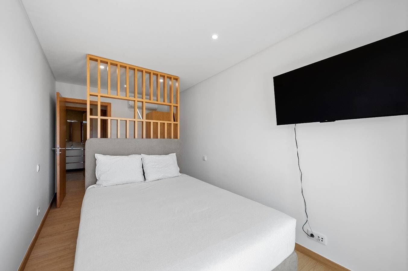 Foto 2 von 25: Bed and Breakfast 'Piso Lua' mit Bergblick und beheiztem Pool