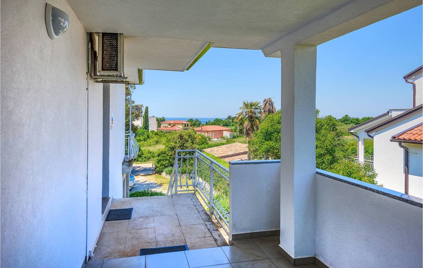 Foto 5 von 27: Gemütliche Ferienwohnung mit Terrasse, WLAN und Parkplatz in der Nähe der Küste und des Stadtzentrums