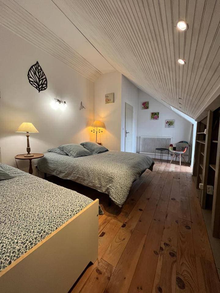 Foto 7 von 47: Five-Bedroom House