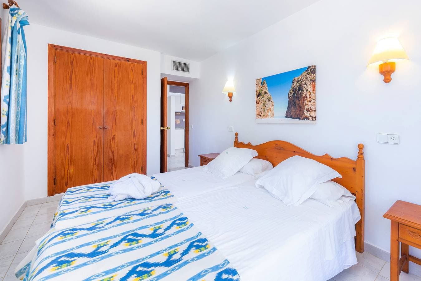 Foto 11 von 32: Strandnahes Apartment mit Zugang zum Pool, einer privaten Terrasse, Klimaanlage und WLAN