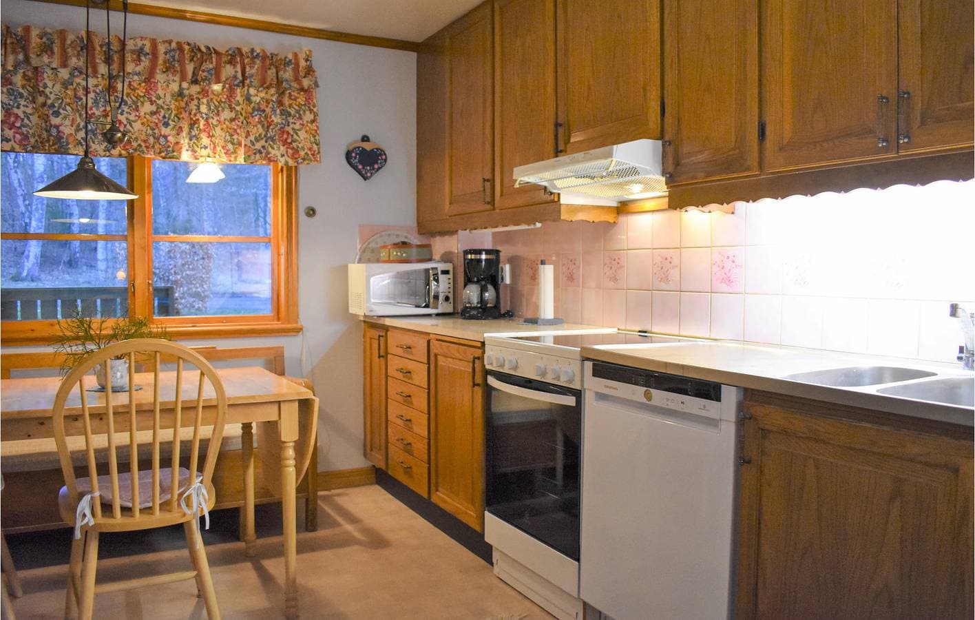 Foto 9 von 21: Ferienhaus für 6 Personen mit Terrasse