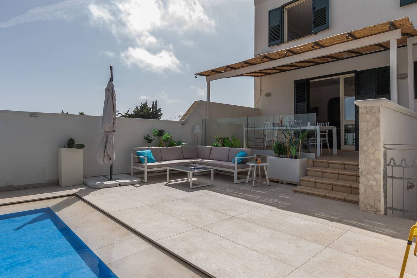 Foto 5 von 56: Villa für 10 Personen mit Garten