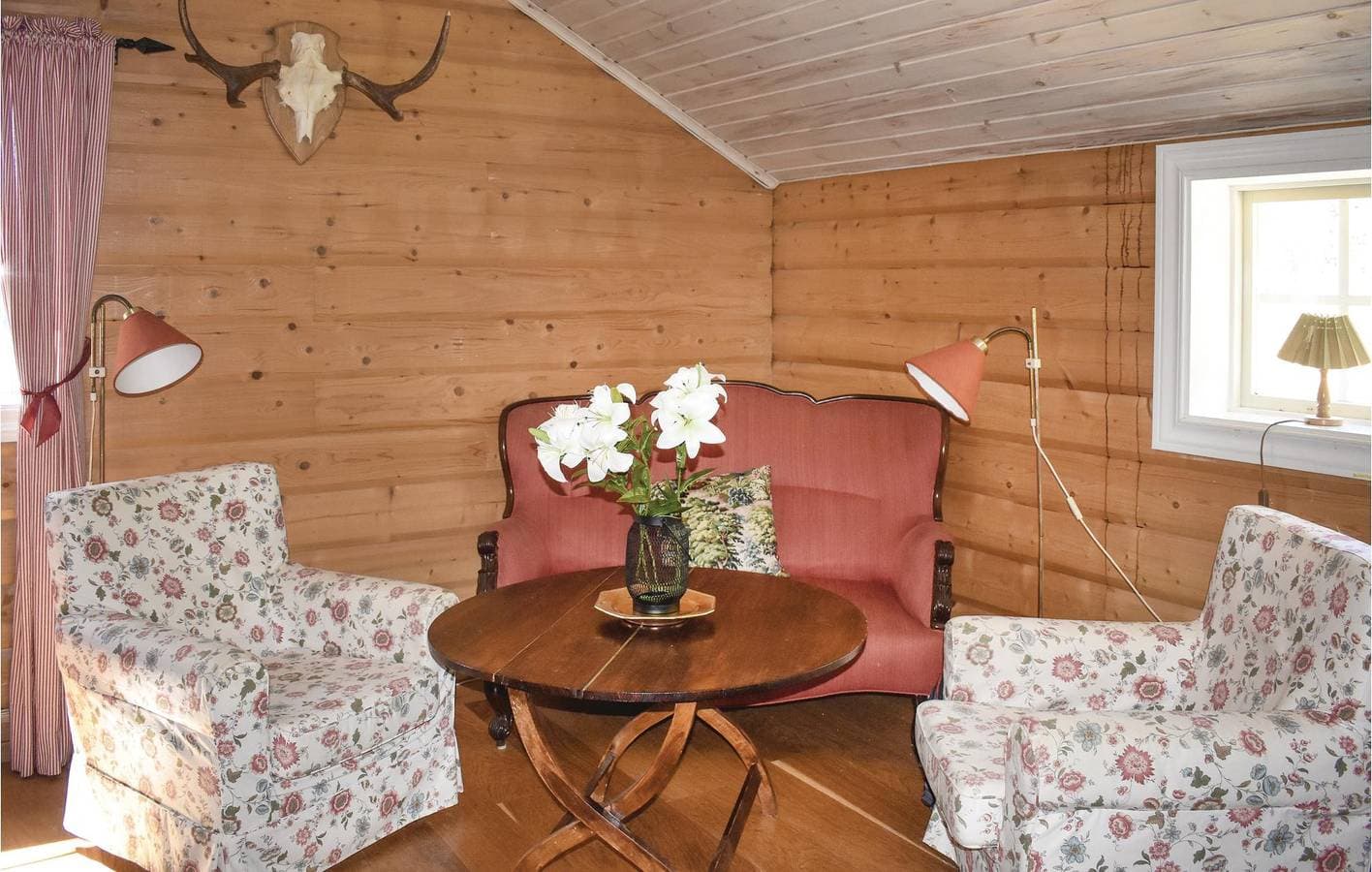 Foto 5 von 16: Ferienhaus für 4 Personen mit Terrasse