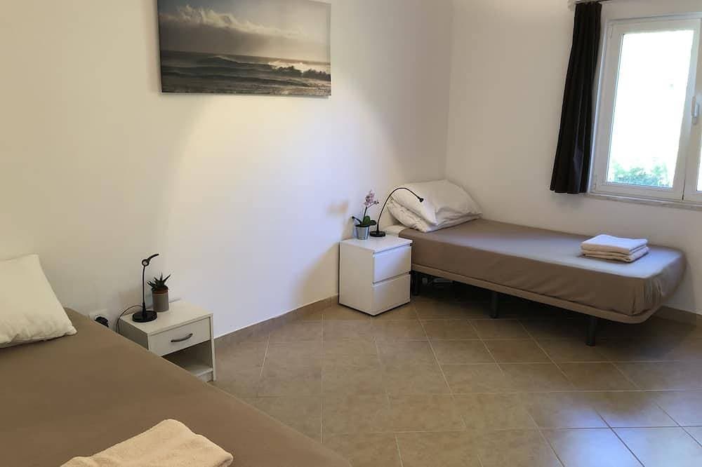 Foto 7 von 24: Große Modern Luxury Villa mit 3 Schlafzimmern in Vale da Telha