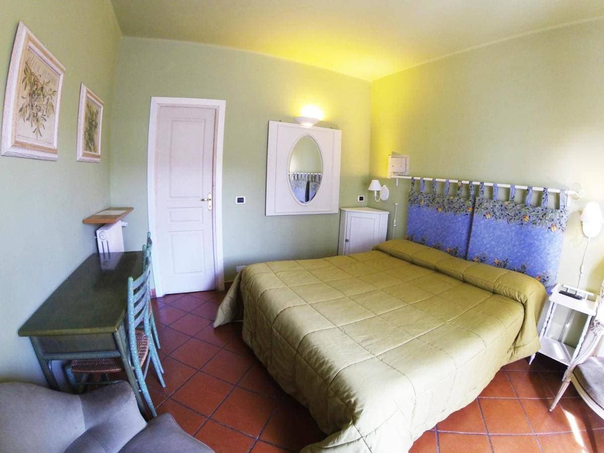 Foto 4 von 6: Double Room with Garden View