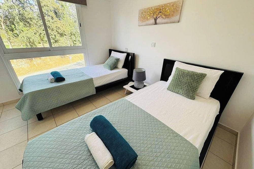 Foto 3 von 27: 2Br apartment w Large Balcony-Pool-Parking-Work friendly-Paphos Central