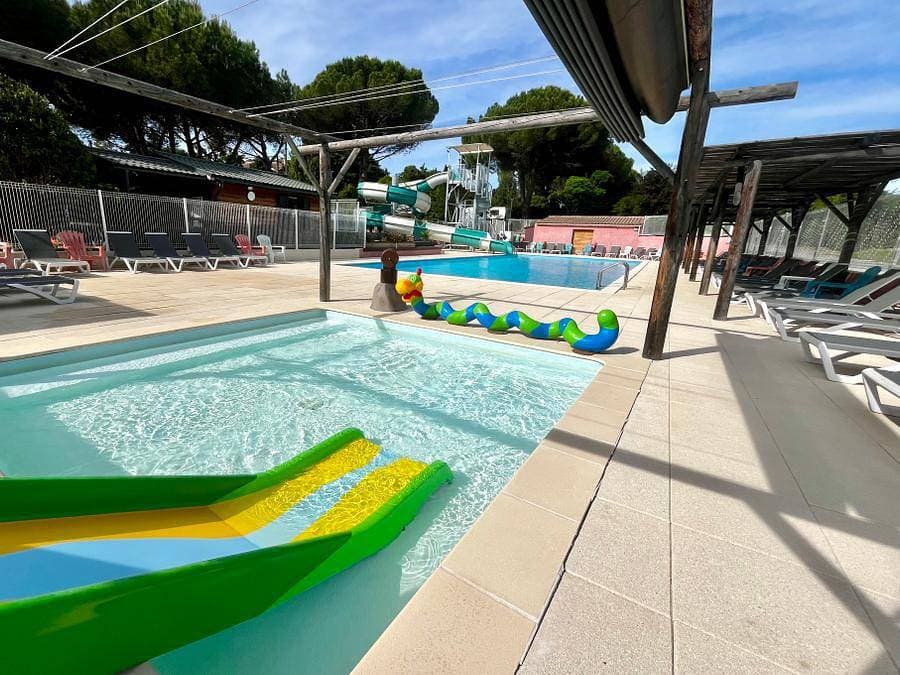Foto 2 von 37: Flower Camping Provence Vallée - Unterkunft 2 personen - Coco Sweet 12m² 1 Zimmer (ohne Sanitäranlagen)
