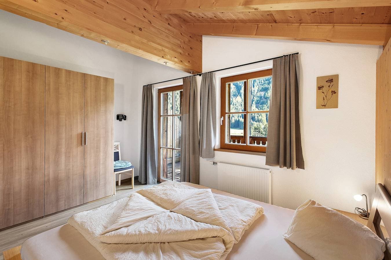 Foto 7 von 28: Ferienwohnung 'Lärche' mit Bergblick, Gemeinschaftsterrasse und Wi-Fi