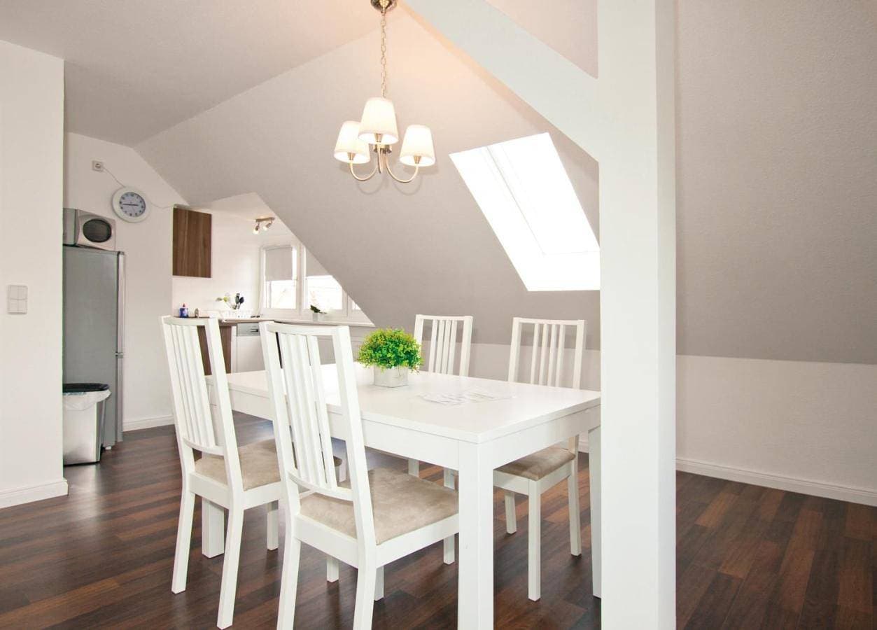 Foto 2 von 5: Ferienwohnung für 7 Personen mit Terrasse