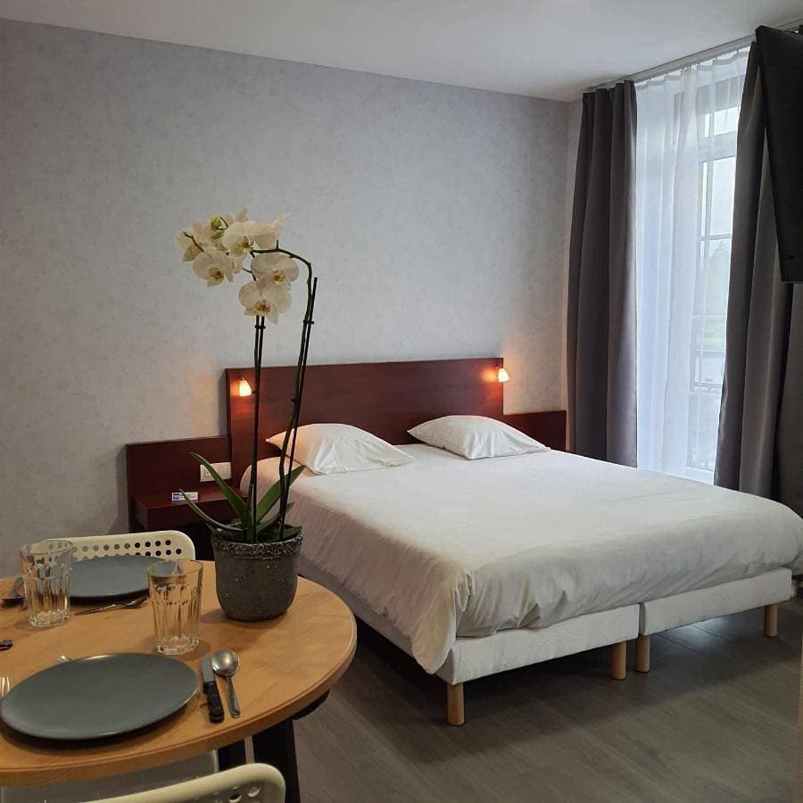 Foto 4 von 23: Two-Bedroom Apartment