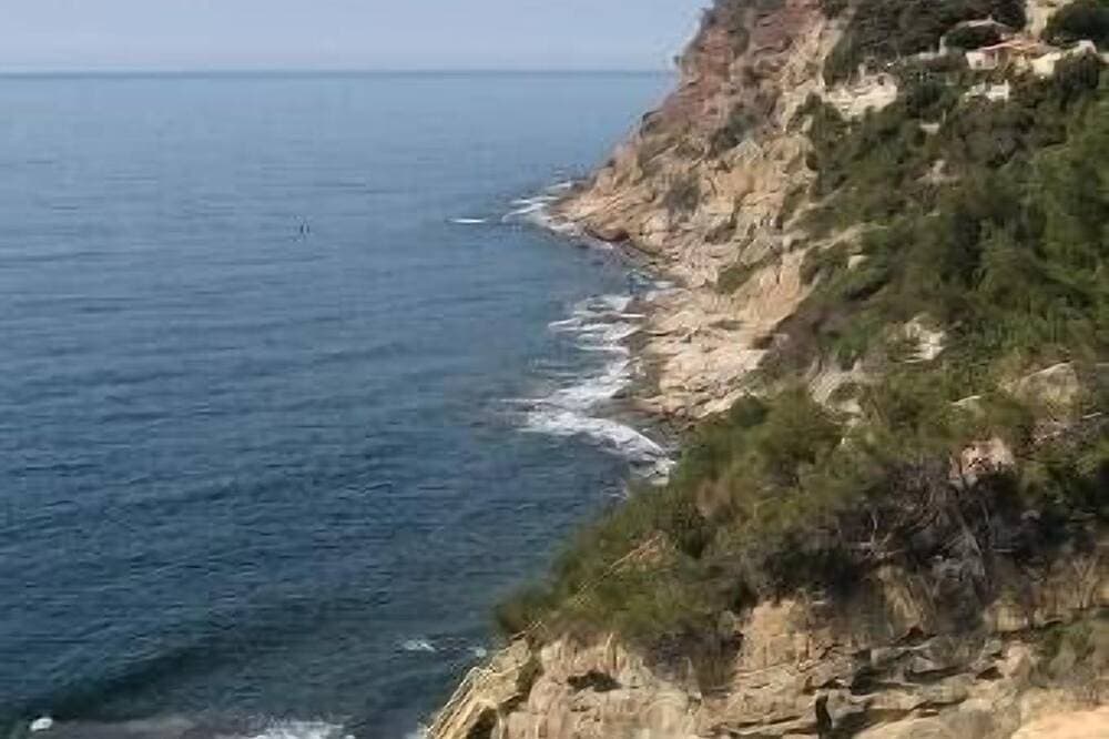 Foto 10 von 21: Gegenüber...nichts als das Meer