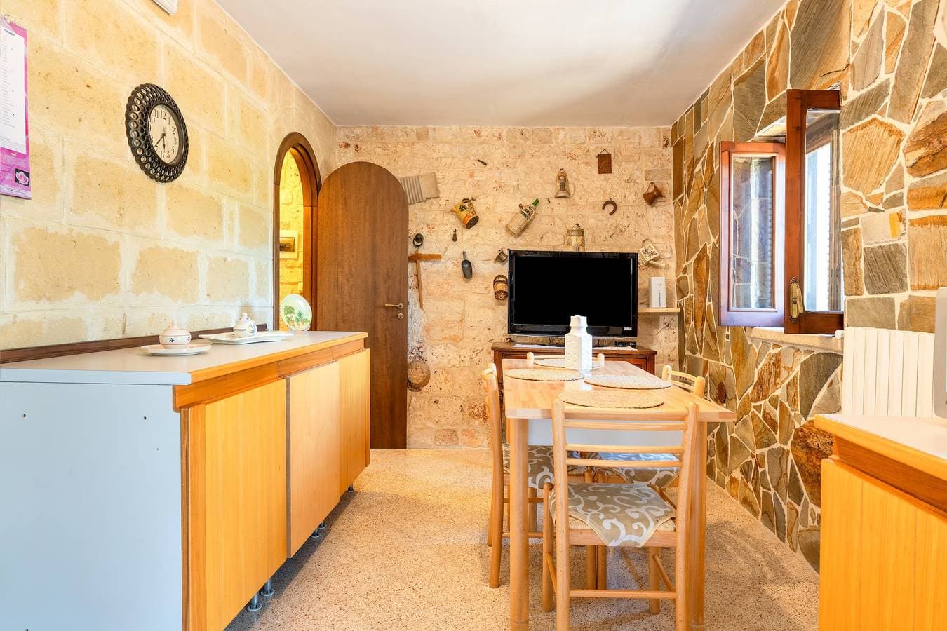 Foto 9 von 31: Trullo 'Dona Filomena' mit privater Terrasse, Garten und kostenlosem WLAN