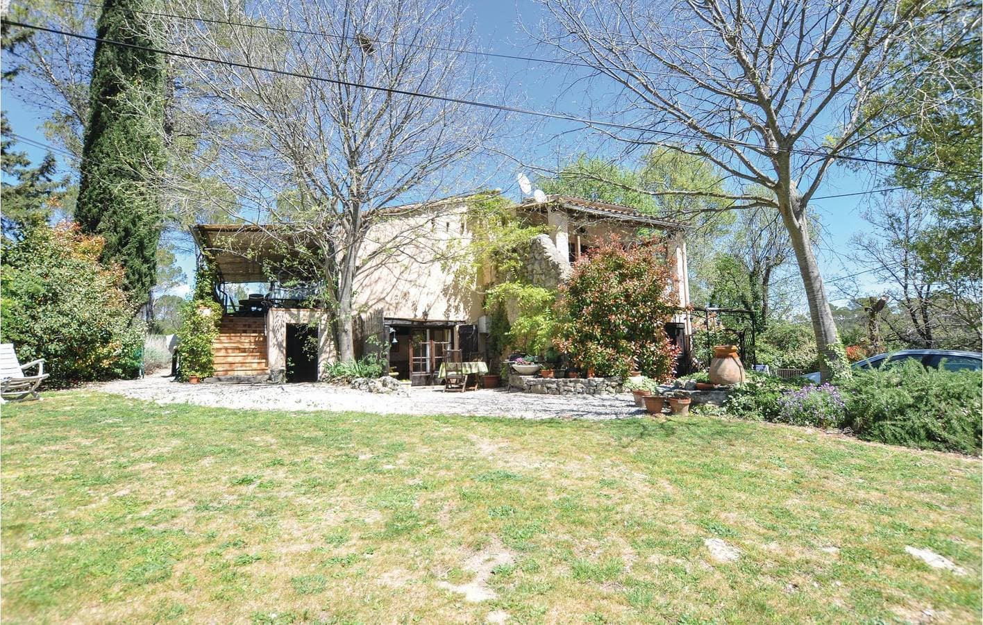 Foto 2 von 23: Appartement am Fluss mit Pool