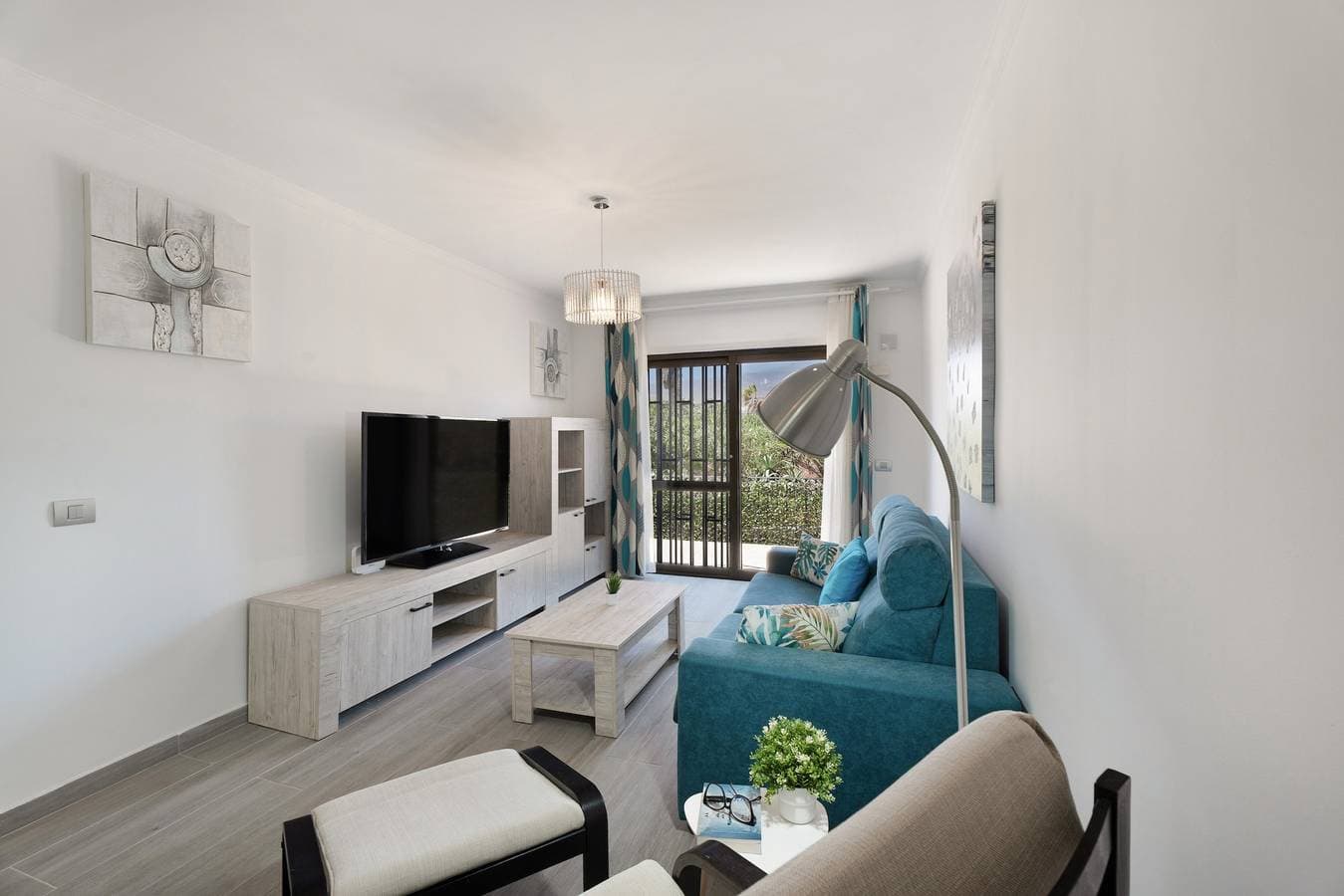 Foto 4 von 26: Ferienwohnung 'Adelfa Golf' mit Bergblick, Gemeinschaftspool und WLAN