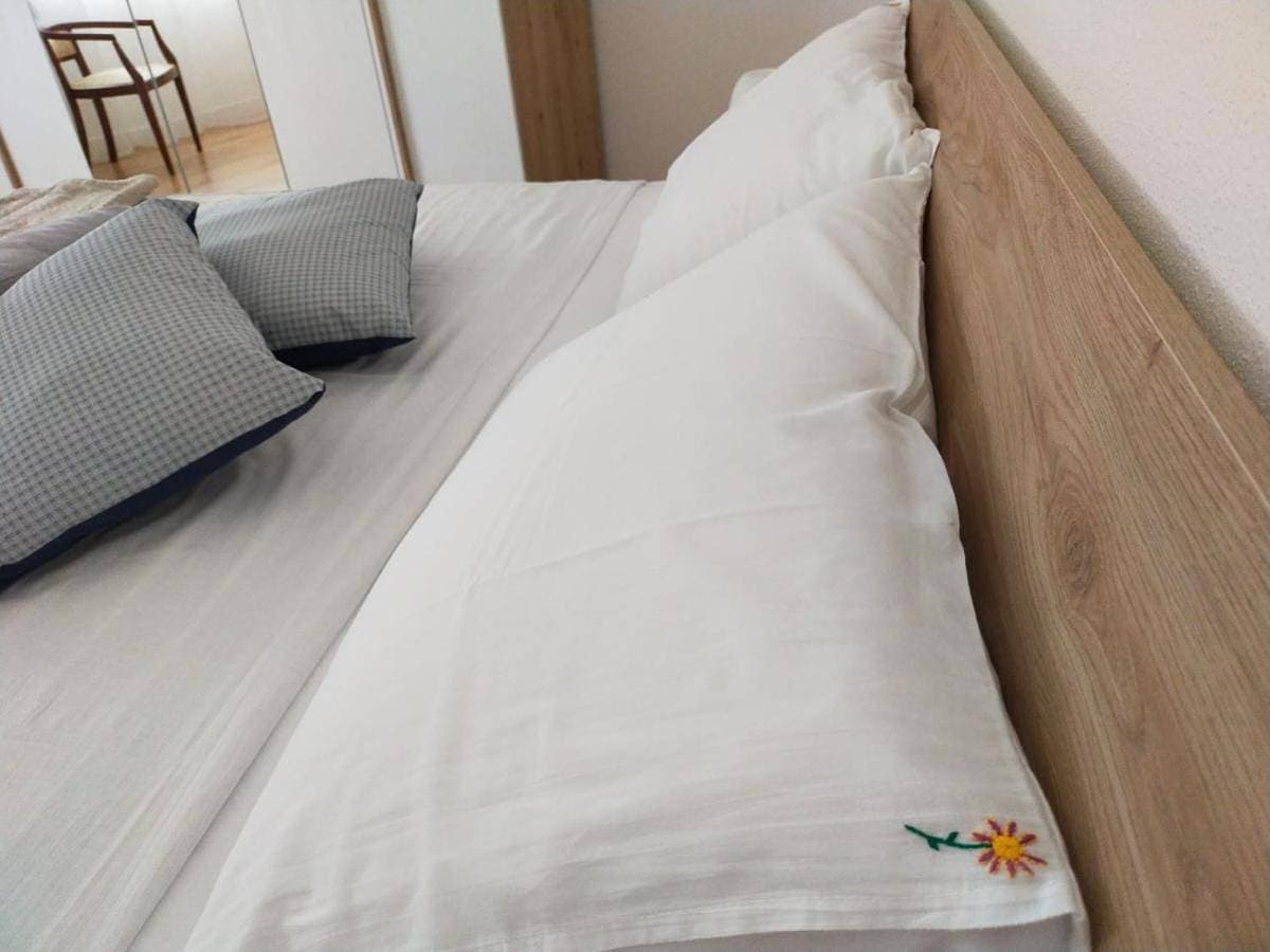 Foto 4 von 11: Double Room with Private External Bathroom