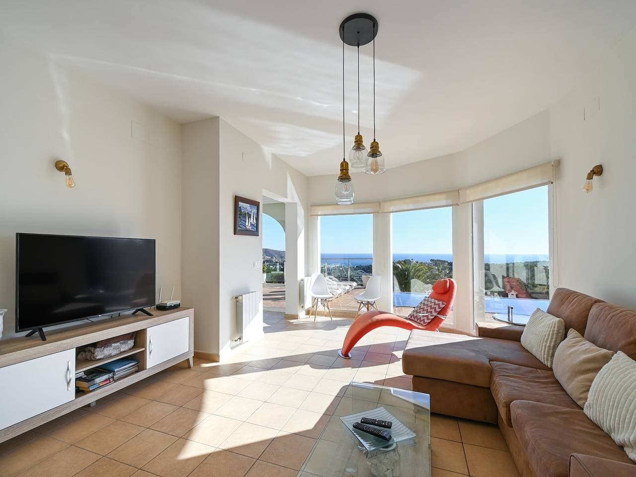 Foto 4 von 82: Villa in Moraira mit Pool am Strand