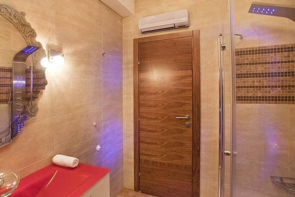 Foto 7 von 26: Charmante Villa Diora mit Swimmingpool und Wellnessbereich