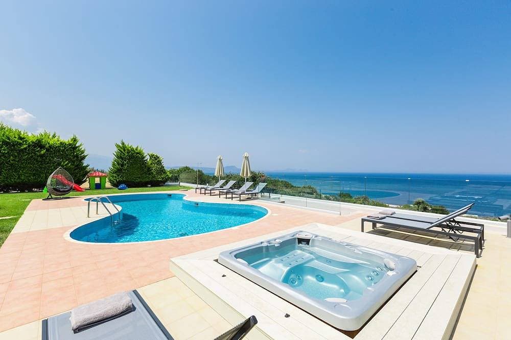 Villa Kosta Mare, 50m2 Pool, beheizter Whirlpool, Geschäfte zu Fuß erreichbar! 1