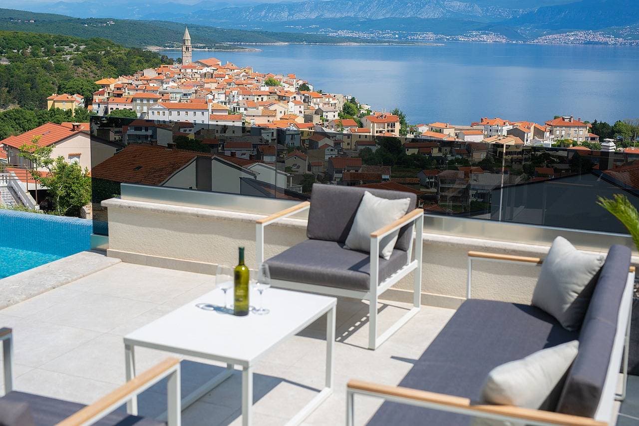 Foto 8 von 78: Villa Majestic mit Sauna und schöner Aussicht