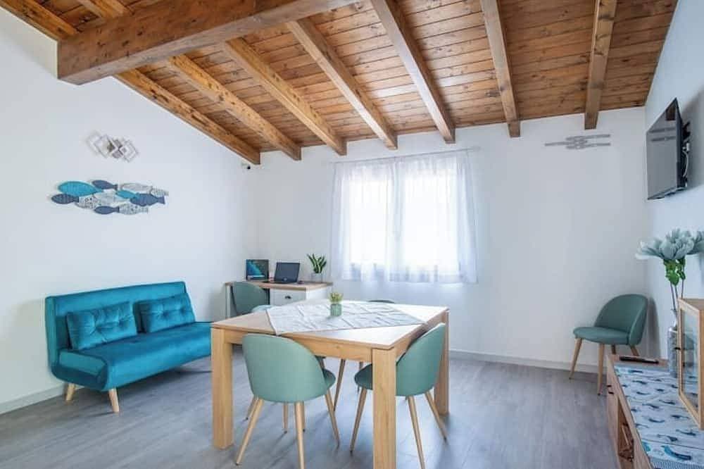Foto 7 von 10: Bright and comfortable room with private bathroom