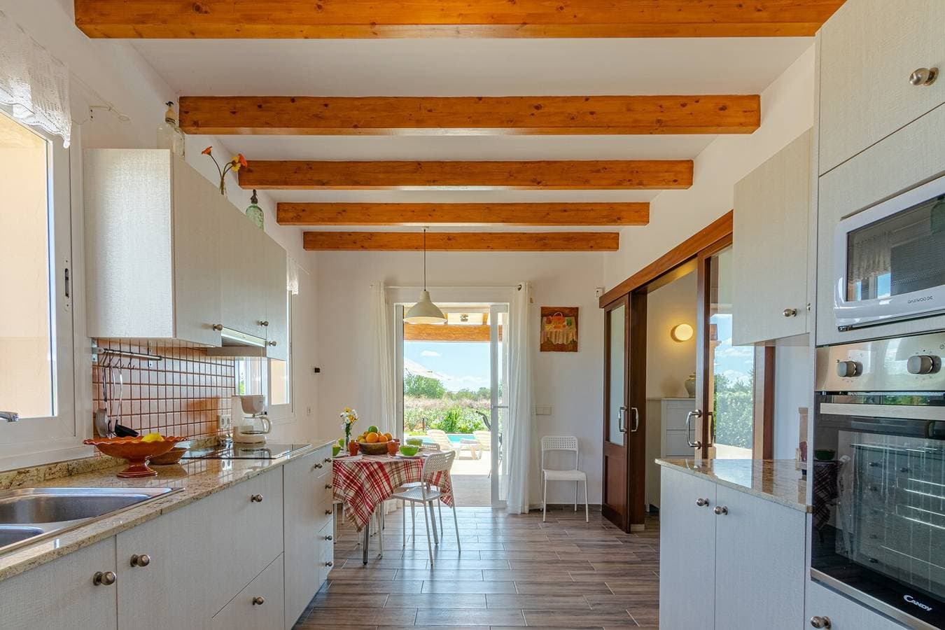 Foto 9 von 34: Ferienhaus 'Vanessa' mit Bergblick, privatem Pool und Klimaanlage
