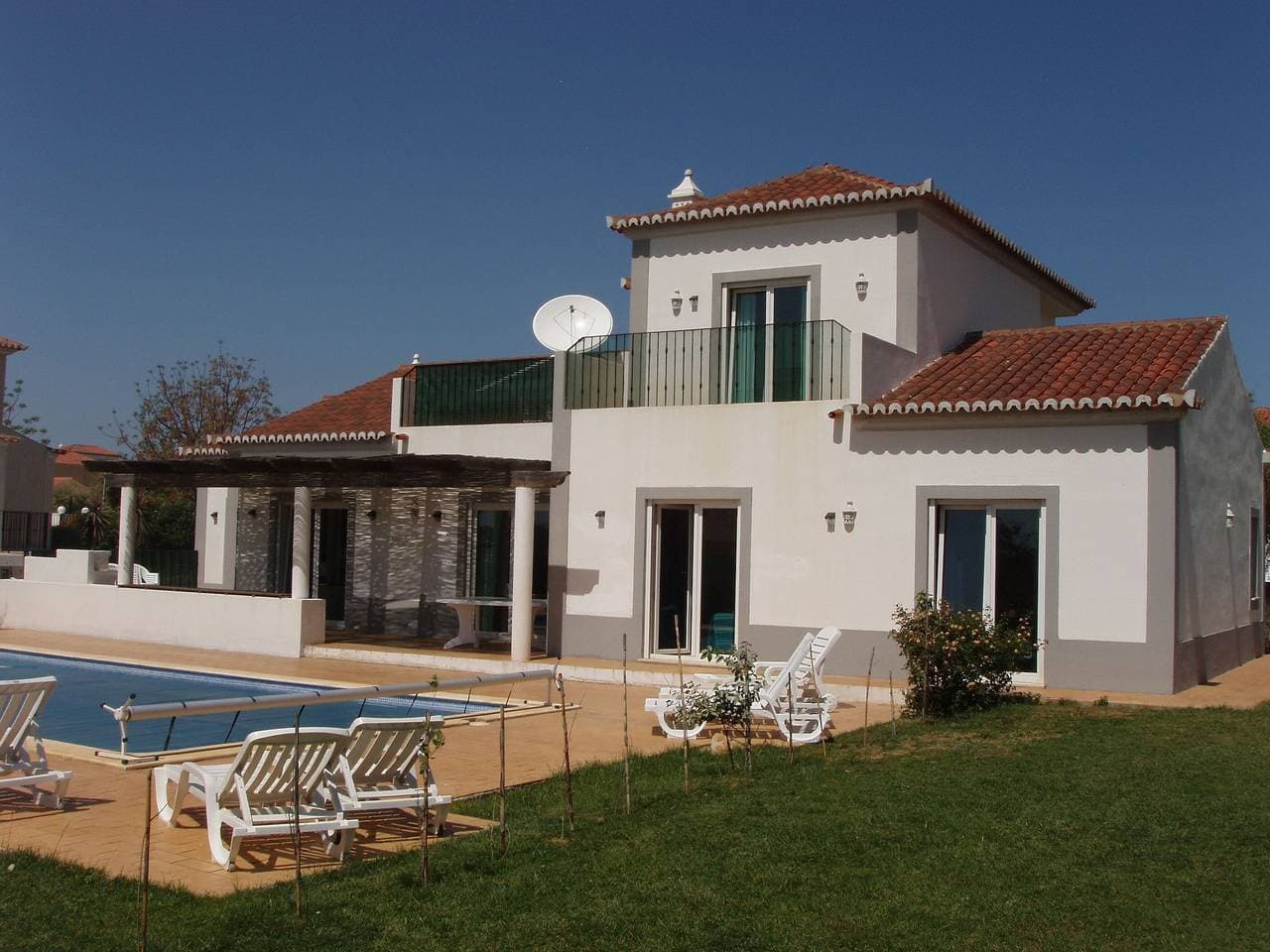 Foto 3 von 39: Villa Castelos, Quelfes, Ostalgarve 8700-581