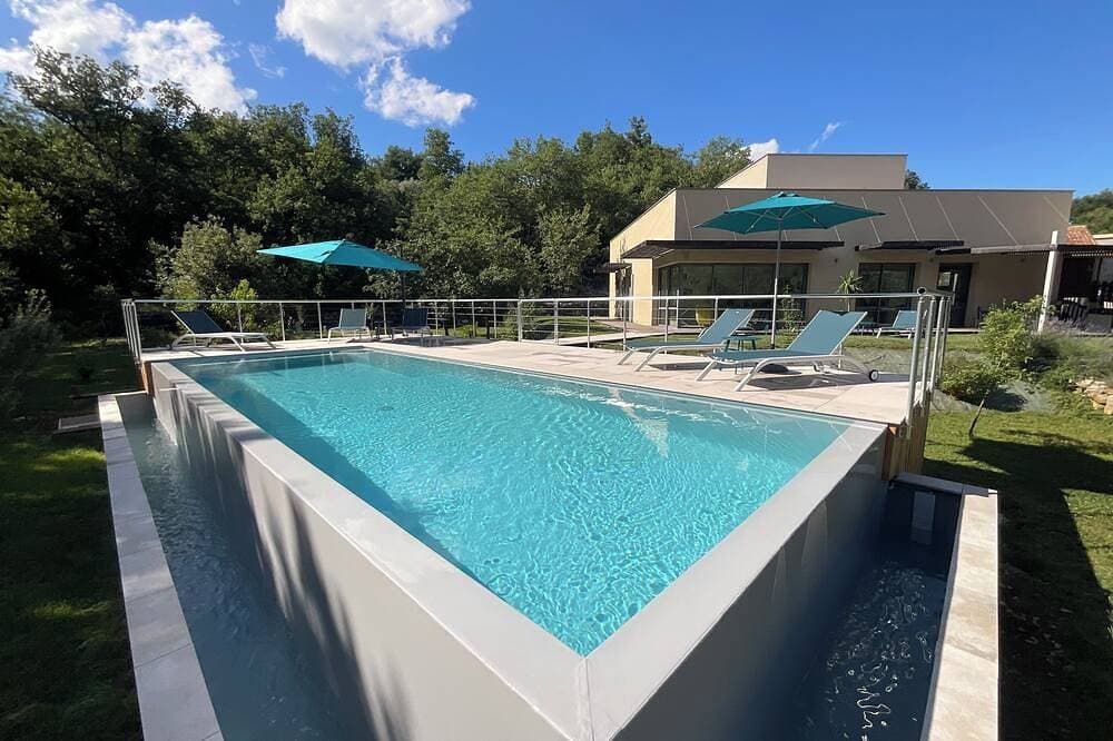 Villa Contemporaine Avec Piscine . Le 210 1