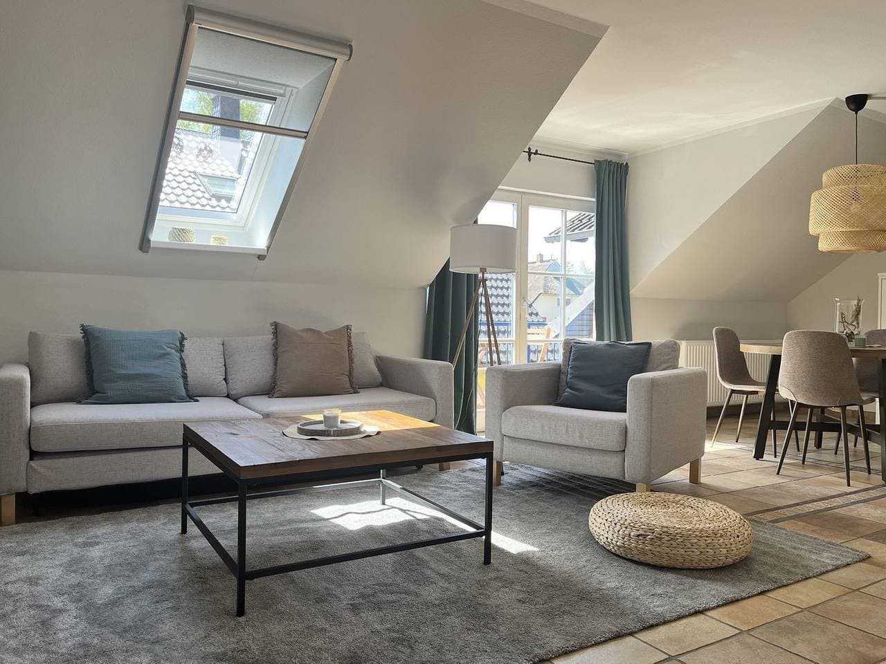 Foto 2 von 8: Ferienwohnung "Wohndiele 2" - im Dachgeschoss ca.50 m² Wohnfläche für 2 Personen
